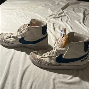 Nike White and Blue Vintage High-Top Sneakers